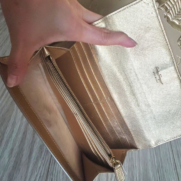 Ferregamo Bundle - Picture 14 of 16